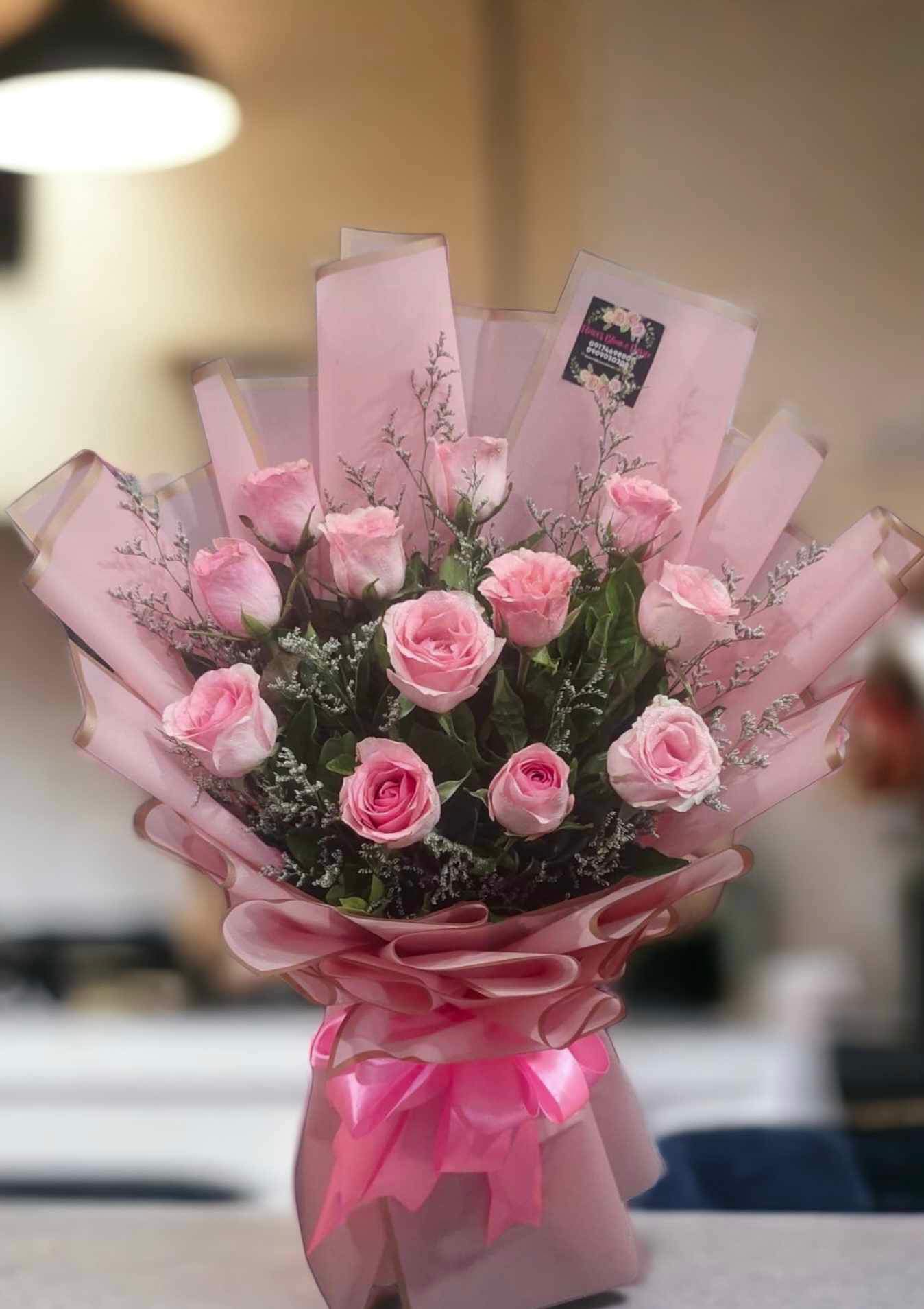 1 dozen light pink Roses — Design 4