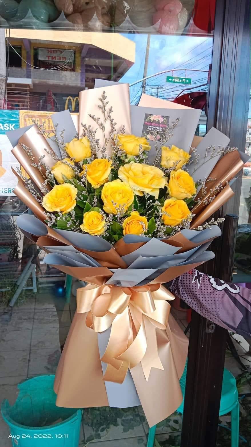Yellow theme Roses bouquet — Design 5