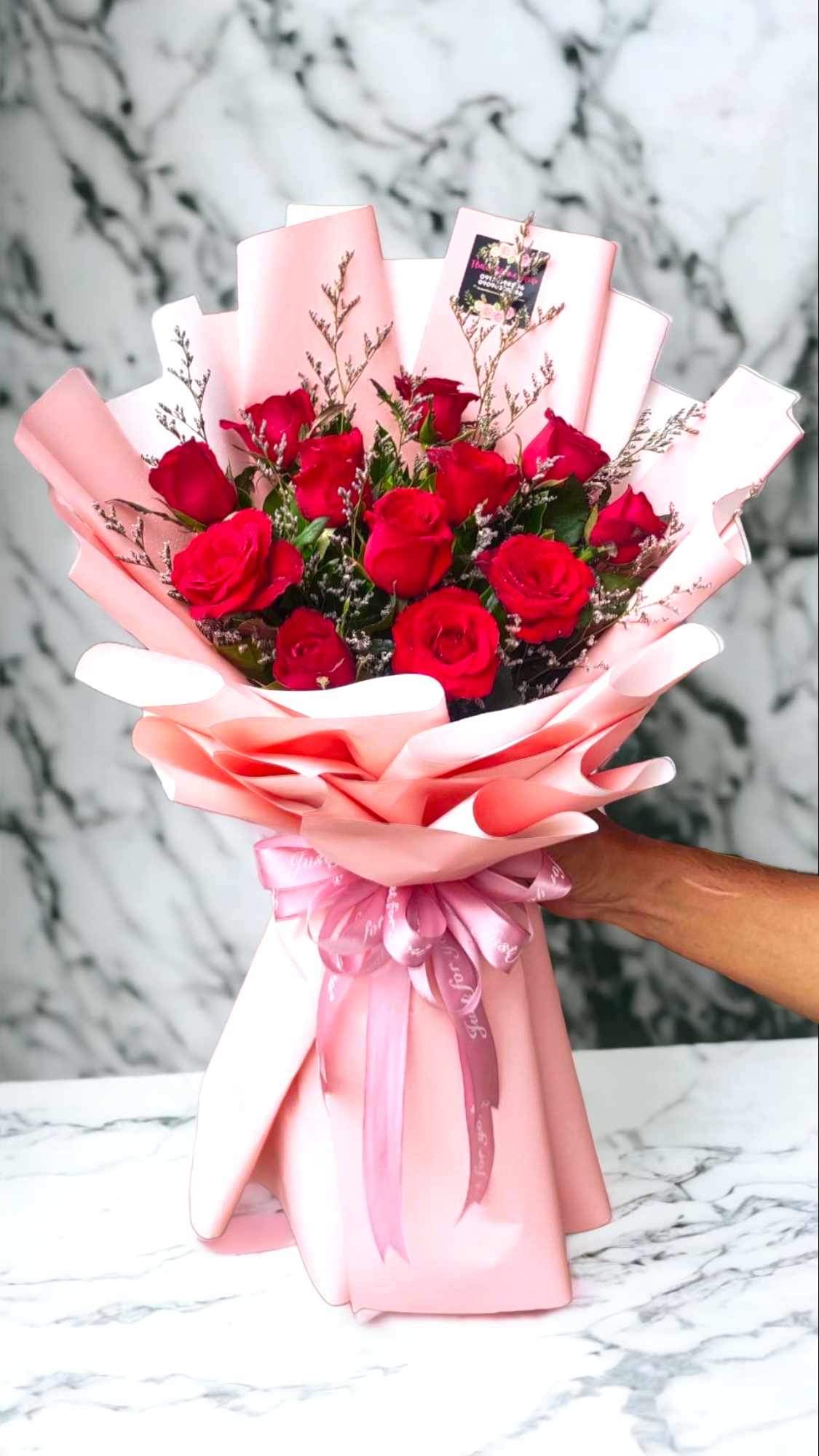 Classic Red Roses — Design 4