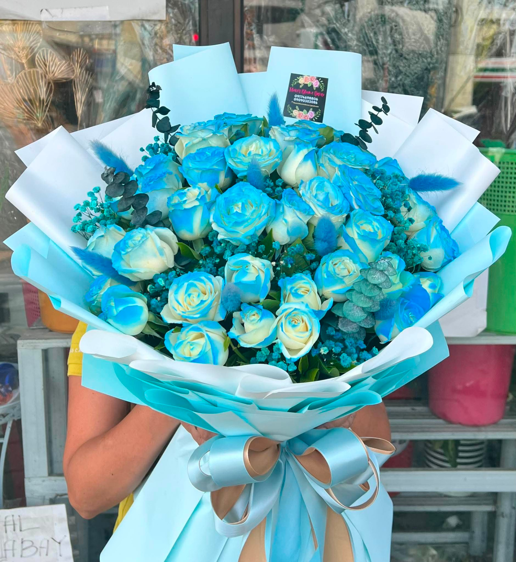 Classic Blue Roses — Design 11