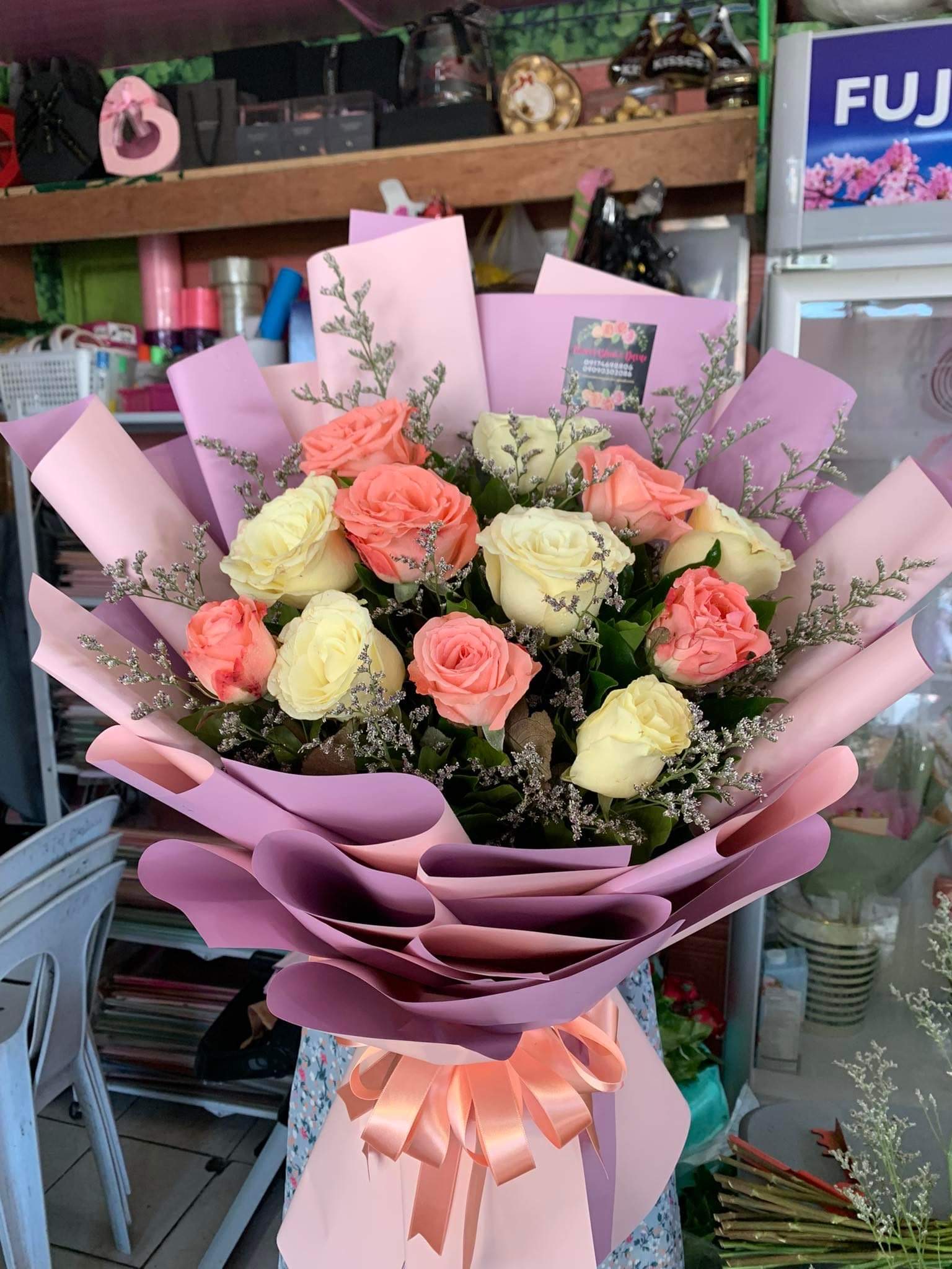 Red roses bouquet — Design 5