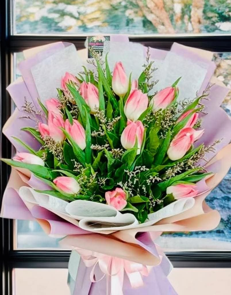 Tulips bouquet — Design 3