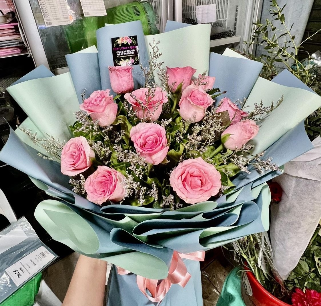 Red roses bouquet photo 3