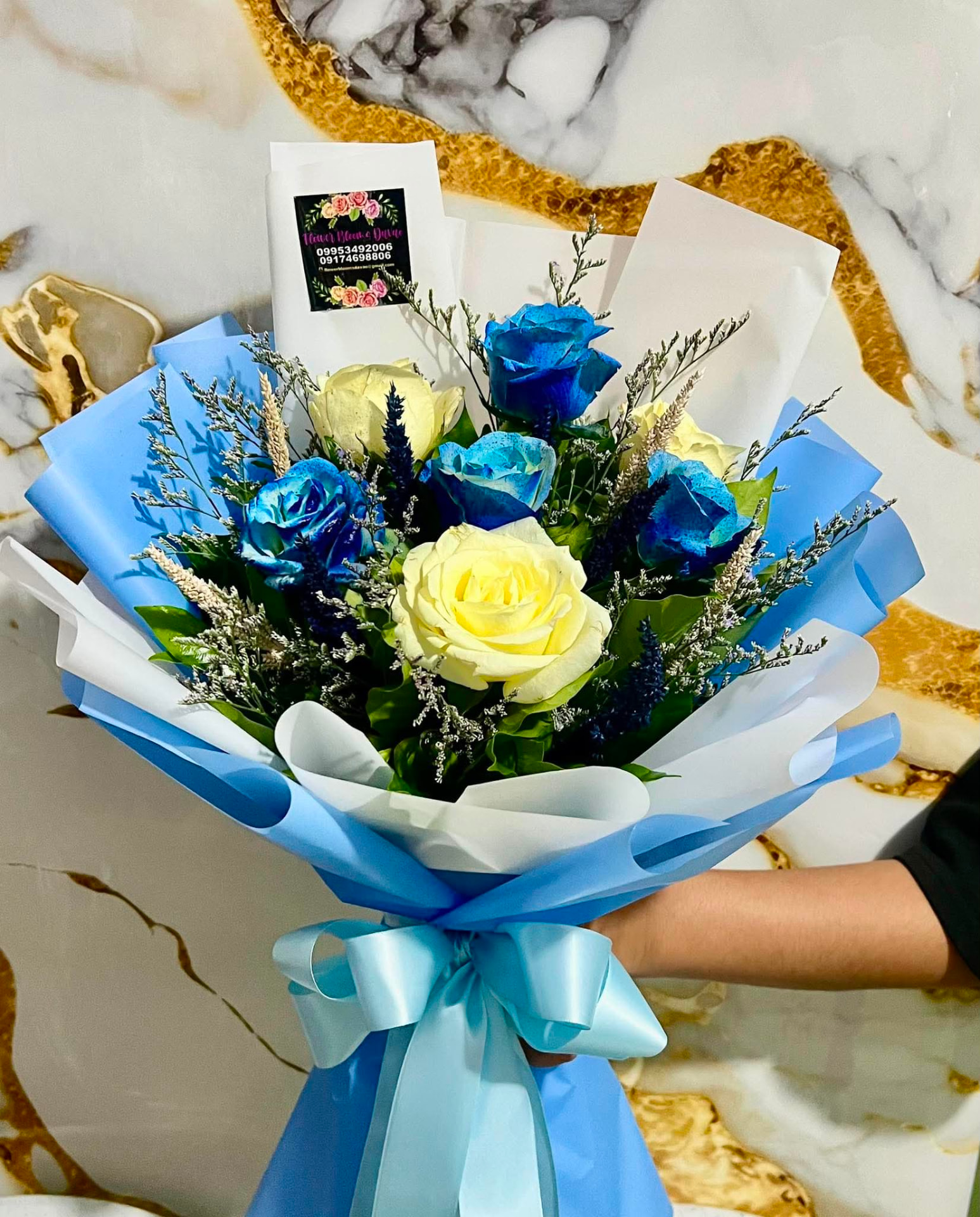 Classic Blue Roses — Design 5